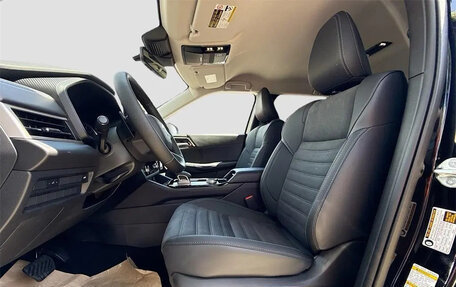 Mitsubishi Outlander, 2025 год, 5 650 000 рублей, 13 фотография