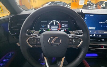 Lexus RX IV рестайлинг, 2025 год, 10 170 000 рублей, 9 фотография