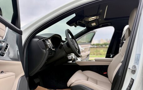 Volvo S90 II рестайлинг, 2025 год, 5 840 000 рублей, 5 фотография