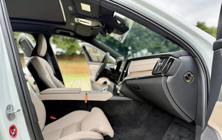 Volvo S90 II рестайлинг, 2025 год, 5 840 000 рублей, 7 фотография