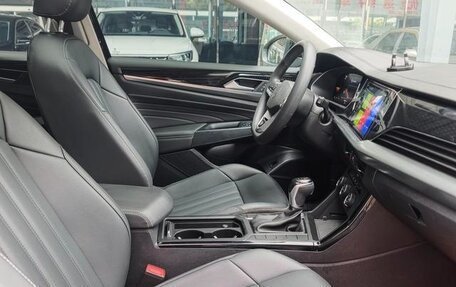 Volkswagen Passat B8 рестайлинг, 2022 год, 1 893 000 рублей, 15 фотография