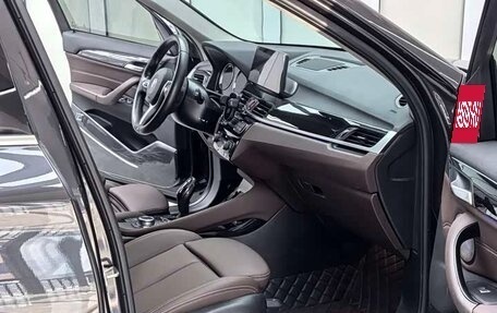 BMW X1, 2021 год, 2 300 000 рублей, 14 фотография