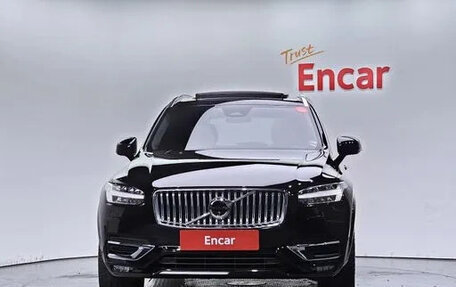 Volvo XC90 II рестайлинг, 2025 год, 6 720 000 рублей, 2 фотография