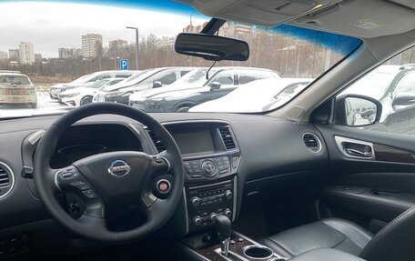 Nissan Pathfinder, 2016 год, 1 986 000 рублей, 4 фотография