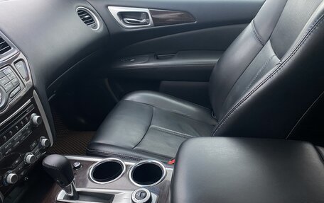 Nissan Pathfinder, 2016 год, 1 986 000 рублей, 11 фотография