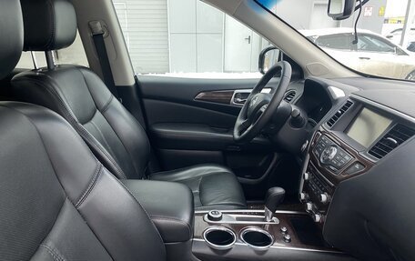 Nissan Pathfinder, 2016 год, 1 986 000 рублей, 13 фотография