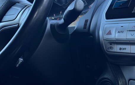 Toyota Land Cruiser Prado 150 рестайлинг 2, 2020 год, 6 200 000 рублей, 12 фотография