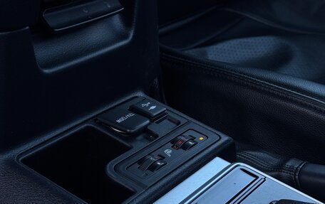 Toyota Land Cruiser Prado 150 рестайлинг 2, 2020 год, 6 200 000 рублей, 17 фотография