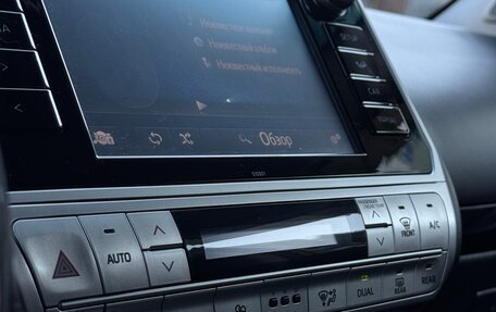 Toyota Land Cruiser Prado 150 рестайлинг 2, 2020 год, 6 200 000 рублей, 18 фотография