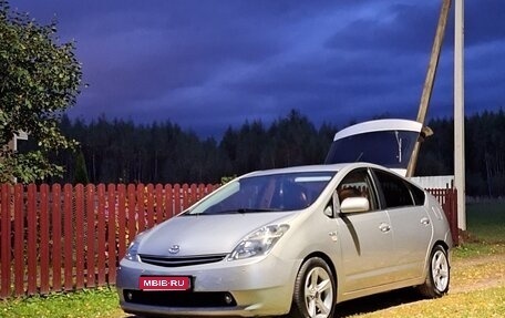 Toyota Prius, 2008 год, 850 000 рублей, 1 фотография