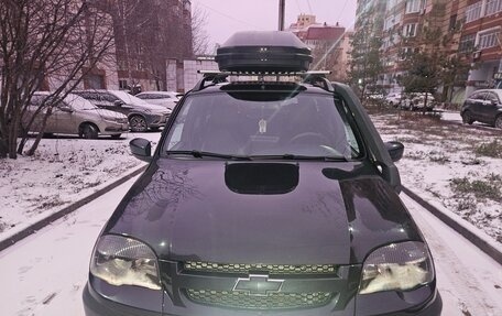 Chevrolet Niva I рестайлинг, 2017 год, 850 000 рублей, 2 фотография