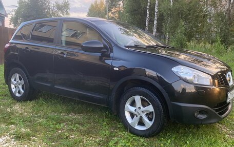 Nissan Qashqai, 2010 год, 780 000 рублей, 2 фотография
