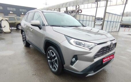 Toyota RAV4, 2022 год, 3 300 000 рублей, 1 фотография