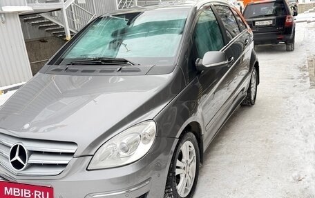 Mercedes-Benz B-Класс, 2010 год, 700 000 рублей, 3 фотография