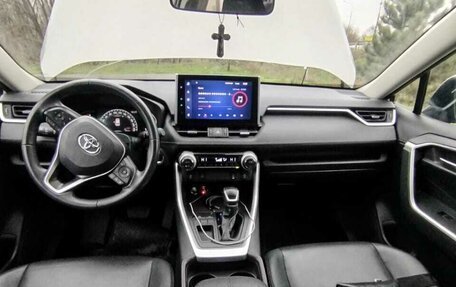 Toyota RAV4, 2022 год, 3 300 000 рублей, 11 фотография