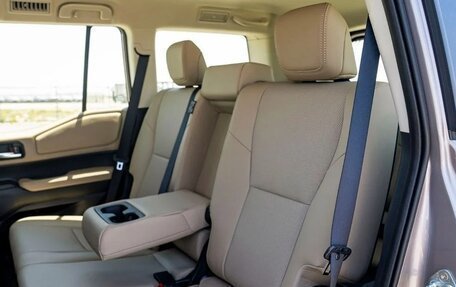 Toyota Land Cruiser Prado, 2025 год, 9 380 500 рублей, 13 фотография