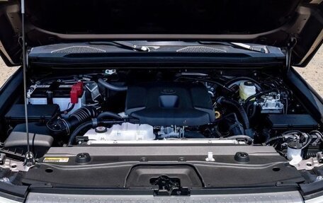 Toyota Land Cruiser Prado, 2025 год, 9 380 500 рублей, 16 фотография