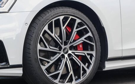 Audi S8, 2022 год, 21 090 000 рублей, 4 фотография