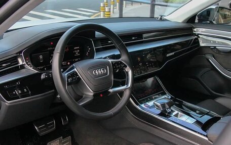 Audi S8, 2022 год, 21 090 000 рублей, 5 фотография