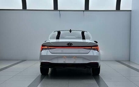 Hyundai Elantra, 2021 год, 1 925 000 рублей, 4 фотография