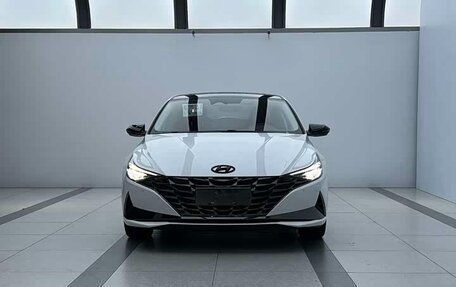 Hyundai Elantra, 2021 год, 1 925 000 рублей, 2 фотография