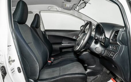 Toyota Ractis II, 2011 год, 999 000 рублей, 5 фотография