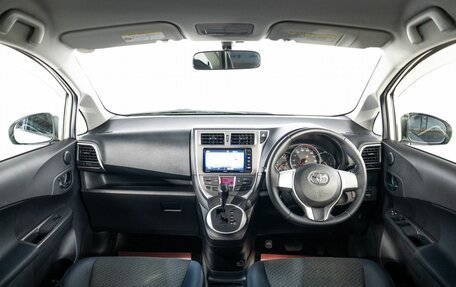 Toyota Ractis II, 2011 год, 999 000 рублей, 8 фотография