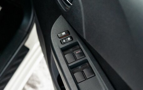 Toyota Ractis II, 2011 год, 999 000 рублей, 15 фотография