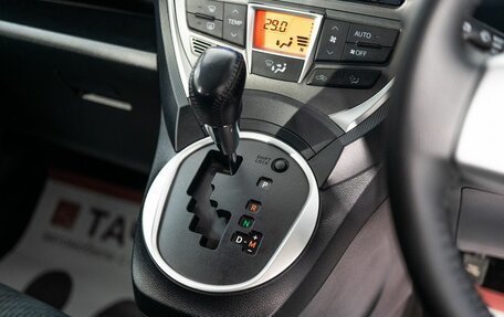 Toyota Ractis II, 2011 год, 999 000 рублей, 13 фотография