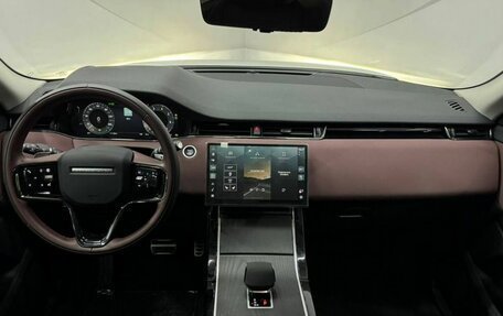 Land Rover Range Rover Evoque II, 2025 год, 6 449 000 рублей, 9 фотография