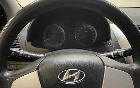 Hyundai Solaris II рестайлинг, 2011 год, 527 000 рублей, 9 фотография