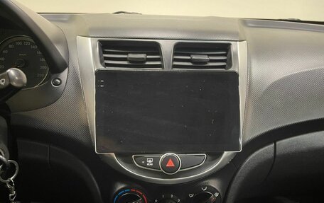 Hyundai Solaris II рестайлинг, 2011 год, 527 000 рублей, 11 фотография