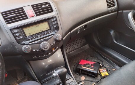 Honda Accord VII рестайлинг, 2005 год, 700 000 рублей, 11 фотография