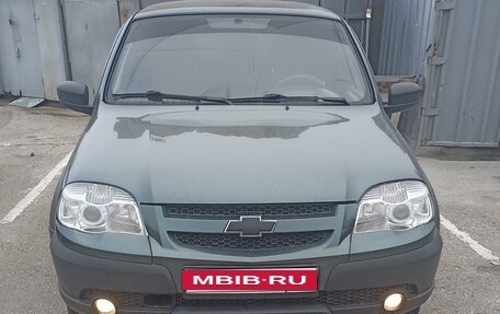 Chevrolet Niva I рестайлинг, 2015 год, 750 000 рублей, 1 фотография