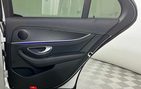 Mercedes-Benz E-Класс, 2020 год, 4 299 000 рублей, 24 фотография