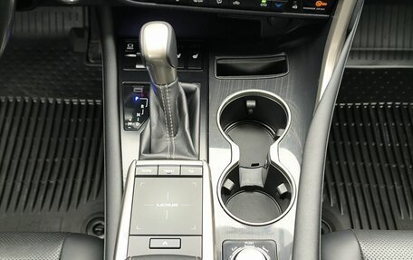 Lexus RX IV рестайлинг, 2020 год, 4 600 000 рублей, 11 фотография