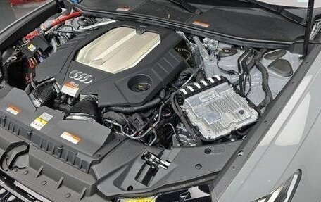 Audi RS 6, 2025 год, 19 950 000 рублей, 6 фотография