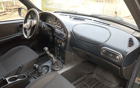 Chevrolet Niva I рестайлинг, 2015 год, 750 000 рублей, 5 фотография