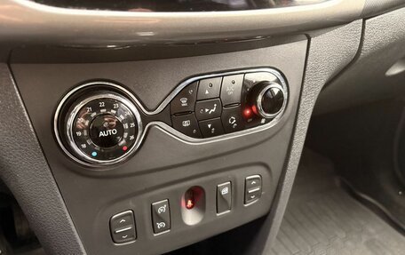 Renault Sandero II рестайлинг, 2017 год, 829 000 рублей, 19 фотография