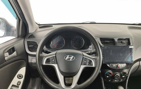 Hyundai Solaris II рестайлинг, 2011 год, 1 011 000 рублей, 10 фотография