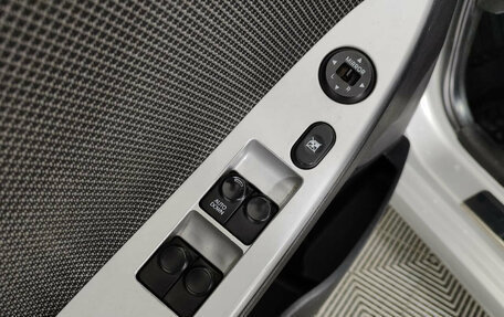 Hyundai Solaris II рестайлинг, 2011 год, 1 011 000 рублей, 18 фотография