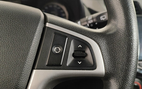 Hyundai Solaris II рестайлинг, 2011 год, 1 011 000 рублей, 17 фотография