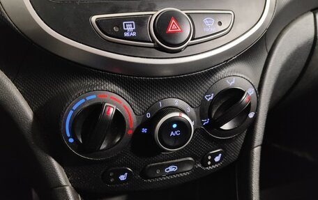 Hyundai Solaris II рестайлинг, 2013 год, 655 000 рублей, 16 фотография