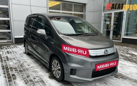 Honda Freed I, 2011 год, 990 000 рублей, 3 фотография
