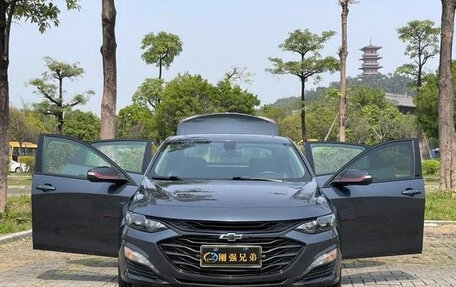 Chevrolet Malibu IX, 2022 год, 1 180 000 рублей, 2 фотография