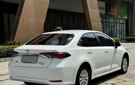 Toyota Corolla, 2022 год, 1 290 000 рублей, 3 фотография