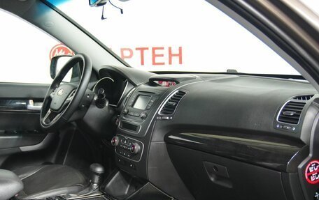 KIA Sorento II рестайлинг, 2017 год, 1 881 000 рублей, 10 фотография