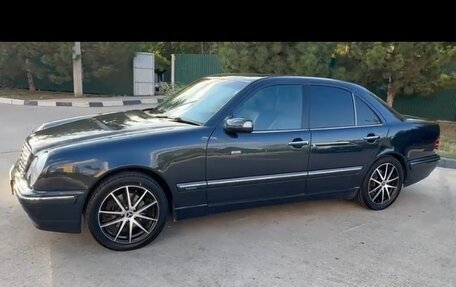 Mercedes-Benz E-Класс, 2000 год, 675 000 рублей, 2 фотография