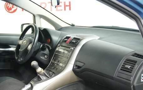 Toyota Auris II, 2007 год, 550 000 рублей, 10 фотография