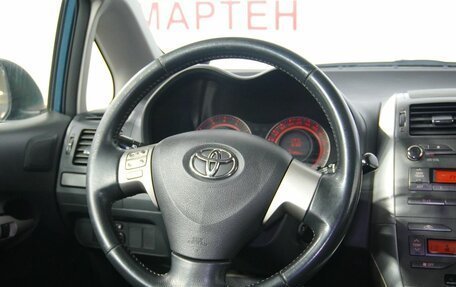 Toyota Auris II, 2007 год, 550 000 рублей, 17 фотография